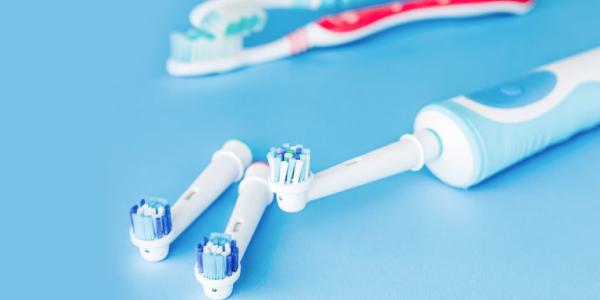 Cepillos eléctricos para limpiar los dientes