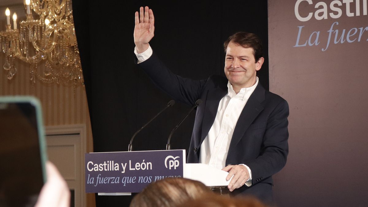 Mañueco y Vox deberán sacar adelante el gobierno de la Junta de Castilla y León / Levante - EMV 