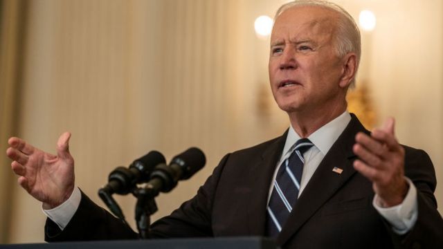 Joe Biden ha pedido que les dejen administrar terceras dosis / BBC