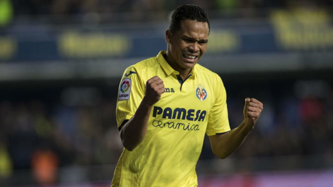 Carlos Bacca celebra un gol con el Villareal / MARCA