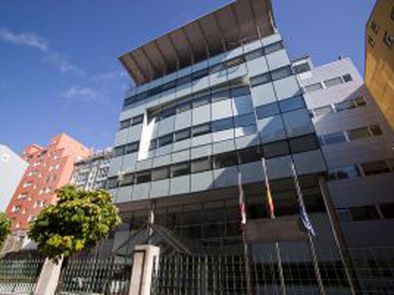 Sede del Gobierno de Cantabria / El País    