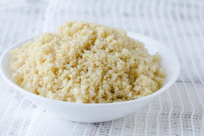 La quinoa es uno de los alimentos que ayuda a quemar más rápido las grasas calóricas / Directo al Paladar