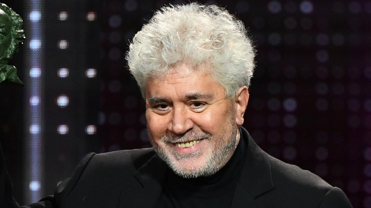 Pedro Almodóvar es uno de los directores españoles más reconocidos de cine LGBTQ / El Periódico