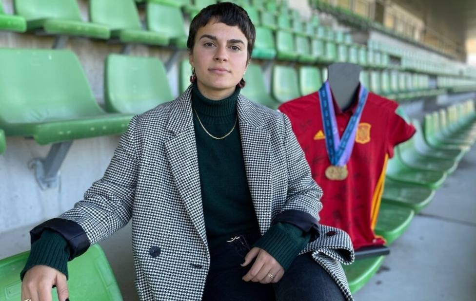 Irene López anuncia su retirada del fútbol a causa de su salud mental / COPE