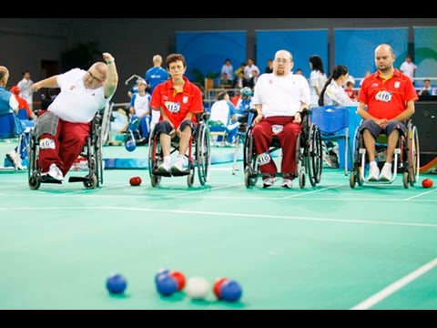 Jugadores durante un partido de boccia / Youtube