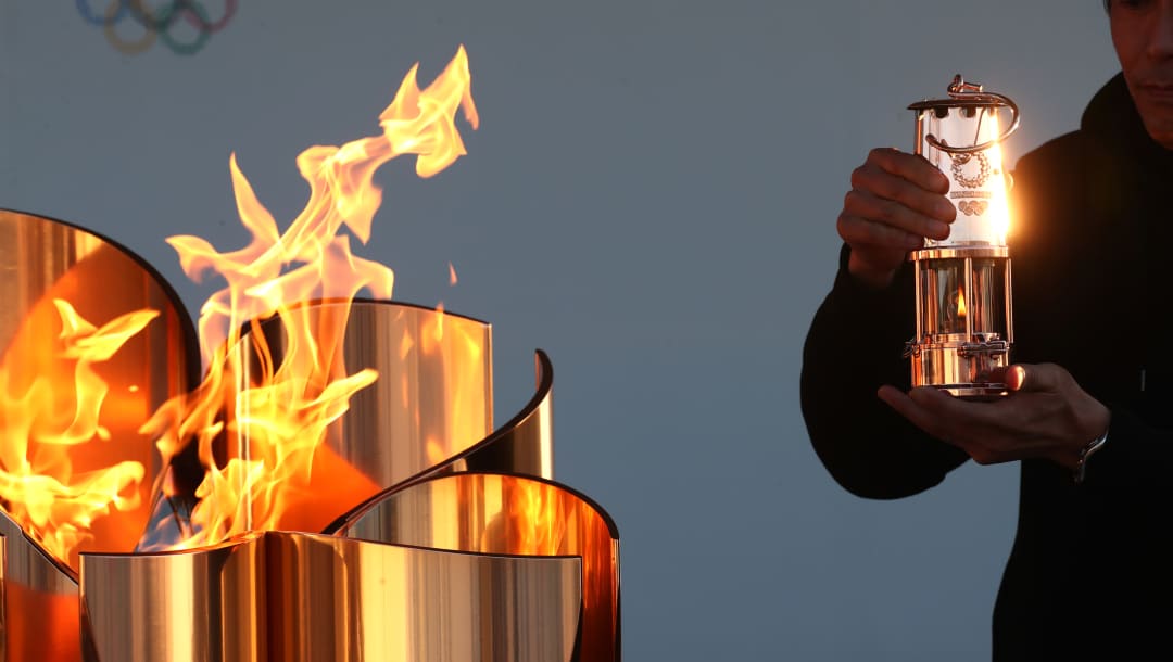 El fuego de la antorcha olímpica encenderá el pebetero el viernes / Olympics
