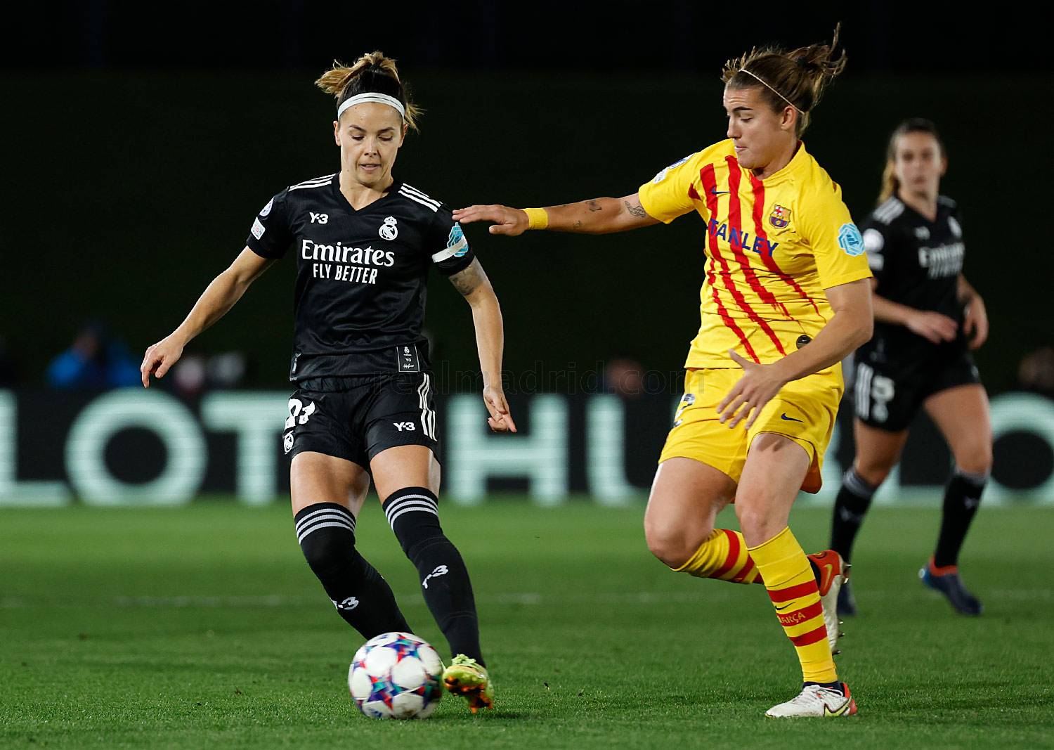 El Real Madrid femenino trató de poner las cosas difíciles al Fútbol Club Barcelona / Real Madrid CF (María Jiménez)