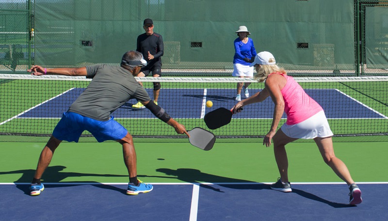 El pickleball es uno de los deportes que se ha dado cita en Villaverde Sport4All / Gacetín Madrid