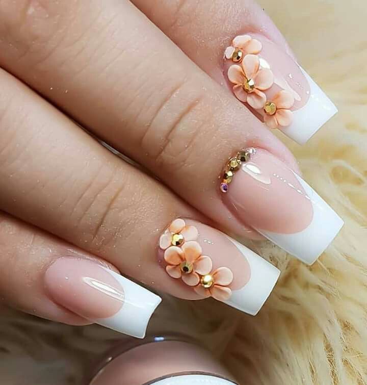 Uñas acrílicas en 3D/Pinterest