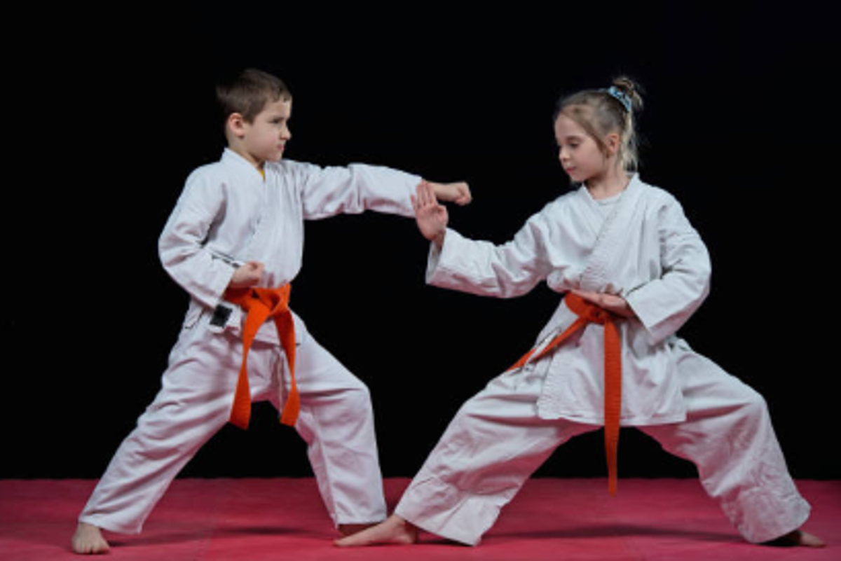 El karate ayuda al crecimiento de los menores / Karate y más