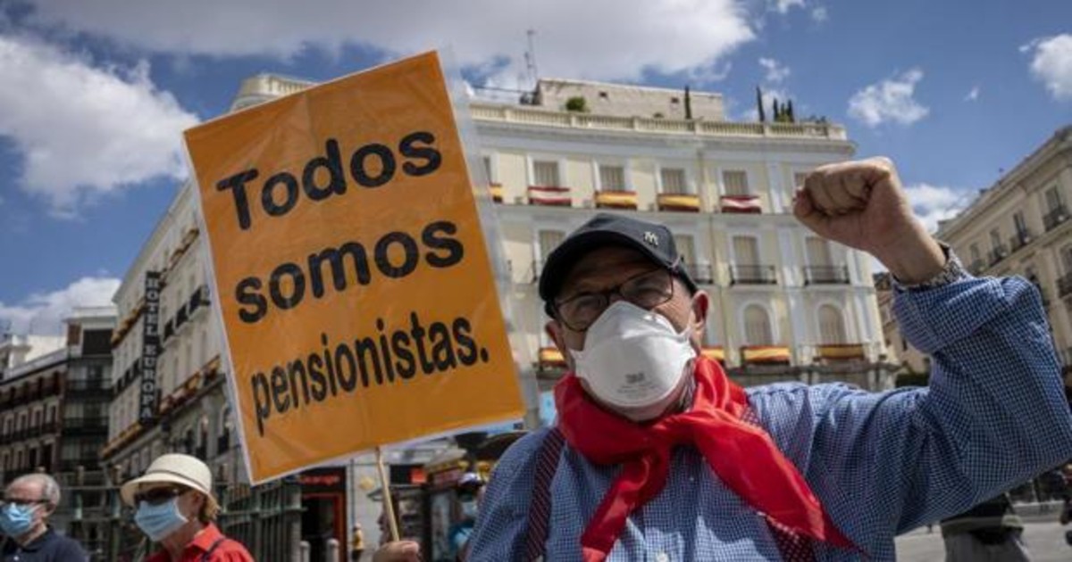 Las pensiones de las mujeres suelen ser inferiores a las de los hombres / Economist & Jurist
