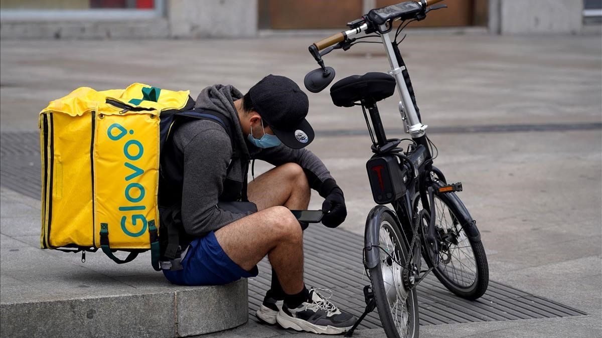 El Tribunal Supremo declaró que los riders son falsos autónomos / El Periódico 