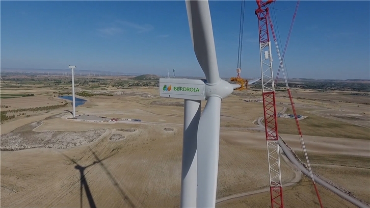 Iberdrola lleva energía verde a Vodafone / Iberdrola