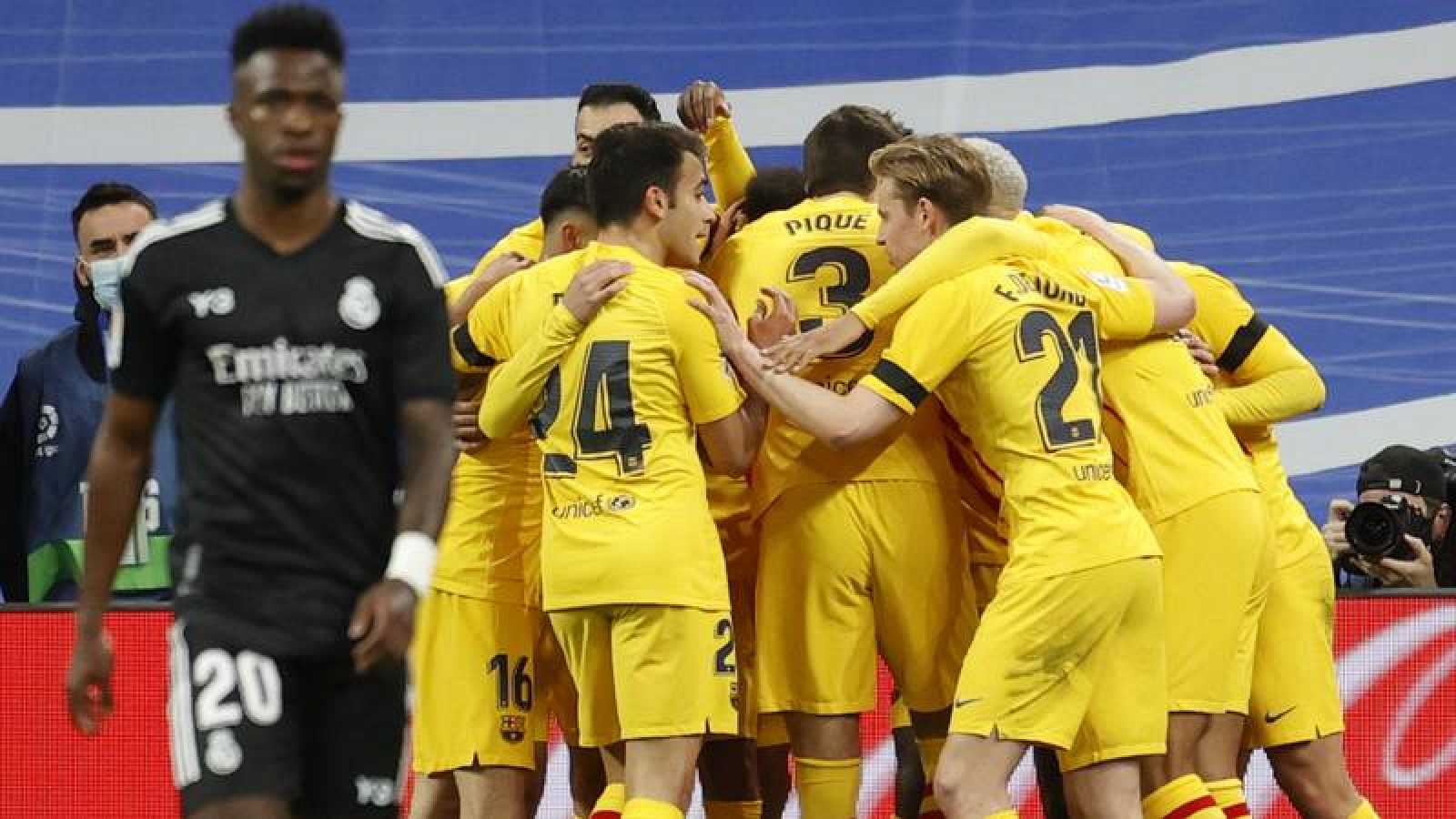 El Fútbol Club Barcelona pasa por encima de un Real Madrid sin alma en el Santiago Bernabéu / RTVE.es