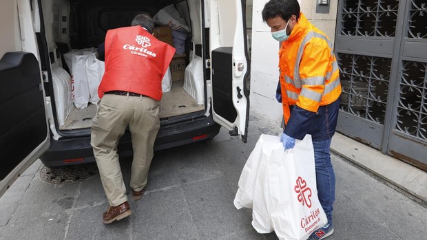 Voluntarios de Cáritas