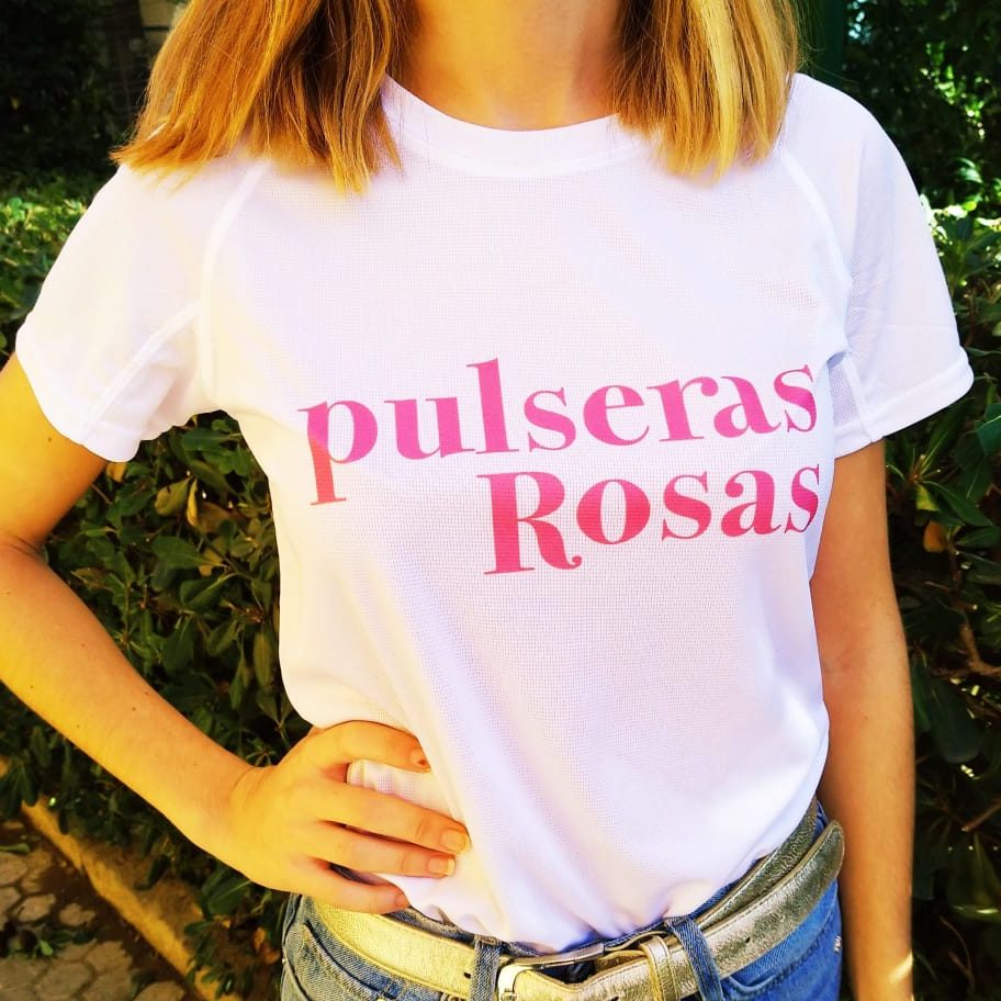 La Asociación Pulseras Rosas ha colaborado con el Real Betis recogiendo 103 coletas / Pulseras Rosas 
