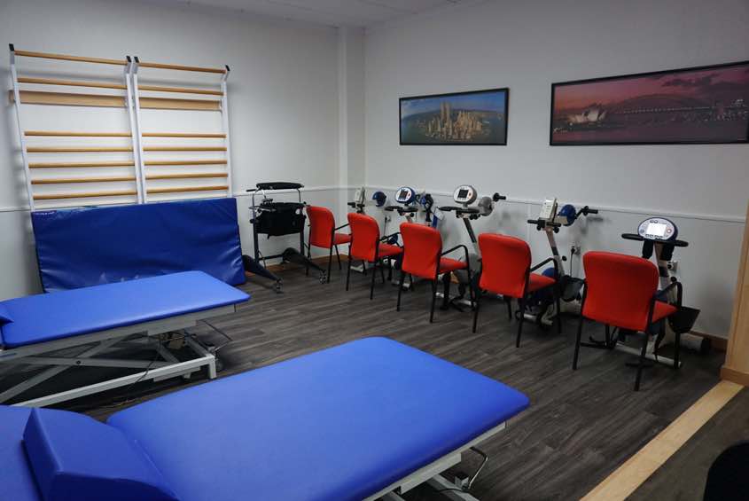 Sala de rehabilitación en un centro de Esclerosis Múltiple