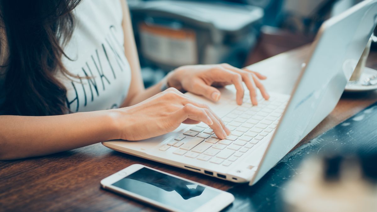 Los alumnos de todas las universidades se han acostumbrado a clases telemáticas / Diario Información