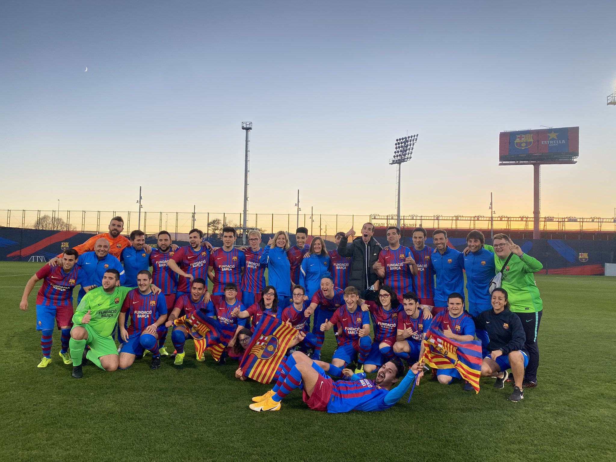 Álex Roca se ha estrenado como Embajador de la Fundación del FC Barcelona / Twitter @alexroca91