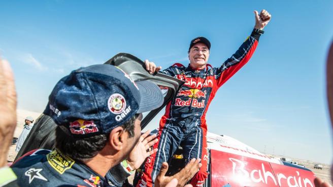 Carlos Sainz celebra su tercer Dakar / 20 Minutos