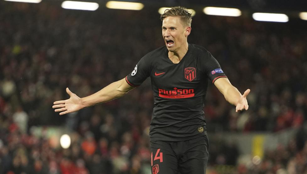 Llorente celebra uno de los goles que marcó en Anfield / MD