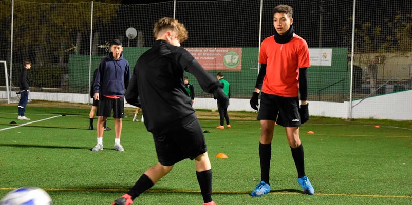 Masterclass de Fútbol 11 en Villaverde Sport4All / Enrique Almagro