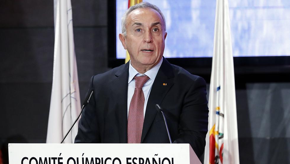 El presidente del COE, Alejandro Blanco, se dirige a los deportistas / Mundo Deportivo