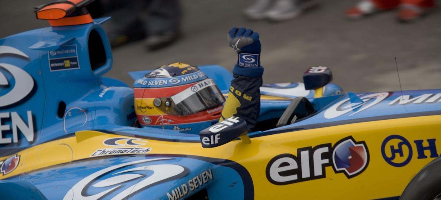 Fernando Alonso en el monoplaza de Renault en 2005 / Diariomotor