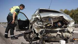 Las causas más comunes de los accidentes son las distracciones al volante / Cadena SER