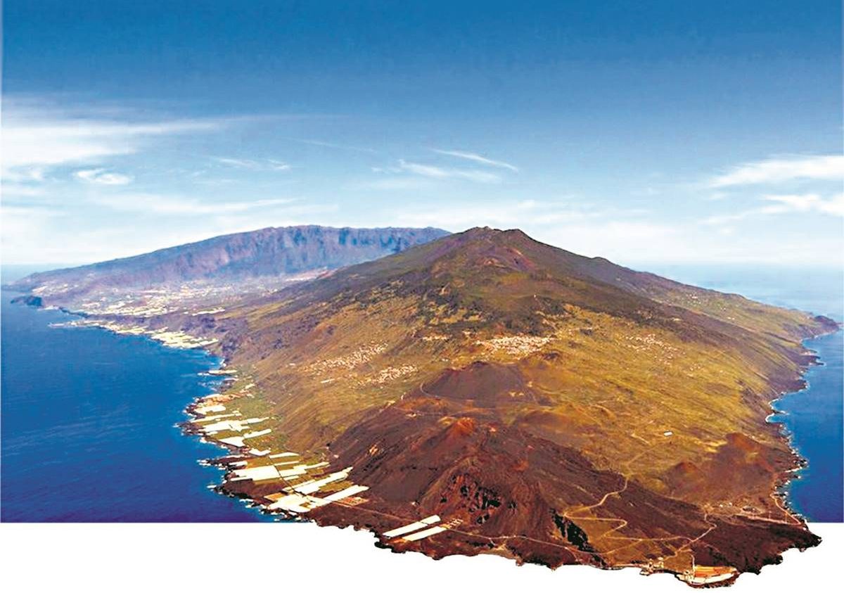 El volcán de La Palma ha expulsado más de 75 millones de metros cúbicos durante este mes / Diario de Avisos