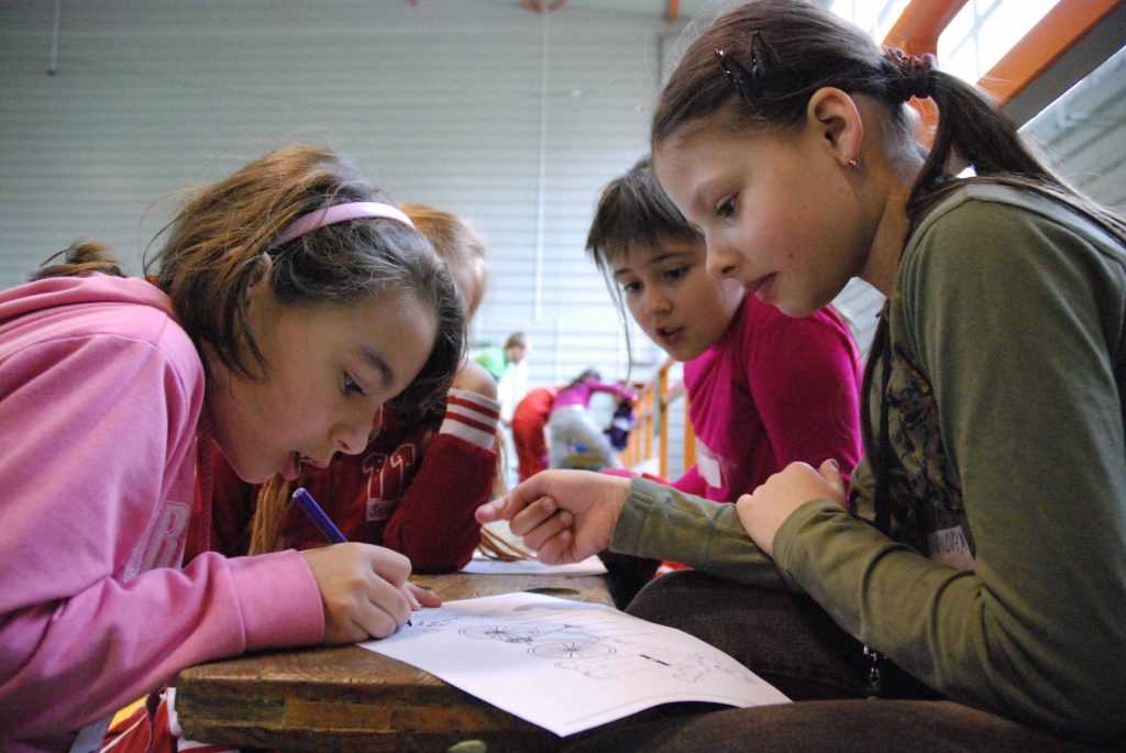 La escuela es fundamental para combatir la exclusión social / Aldeas Infantiles