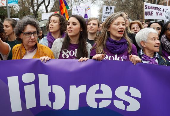 Irene Montero durante la manifestación del 8M en Madrid