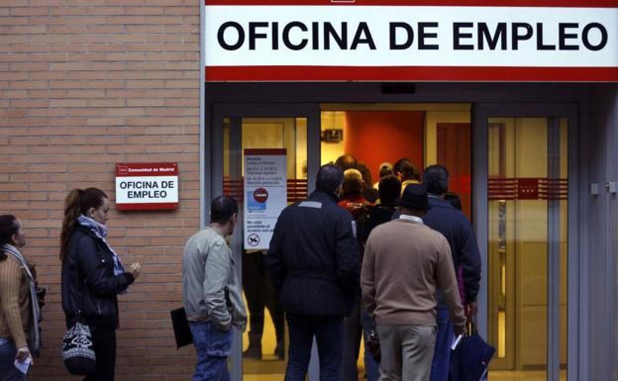 El paro sube en catorce de dieciséis comunidades autónomas / Las Provincias
