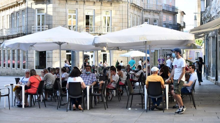 Ciudades de Galicia como Pontevedra viven en un riesgo medio de Covid - 19 / Faro de Vigo