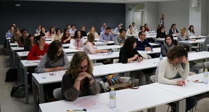 Los opositores durante una prueba / Valencia Extra