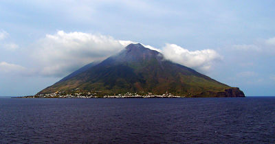 Volcán Estrómboli/Wikipedia