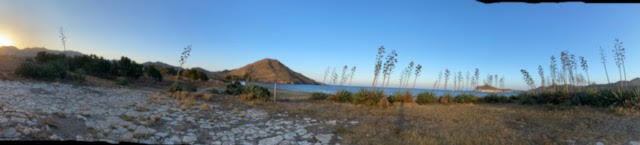 Panorámica de la bahía de Genoveses desde la era. 