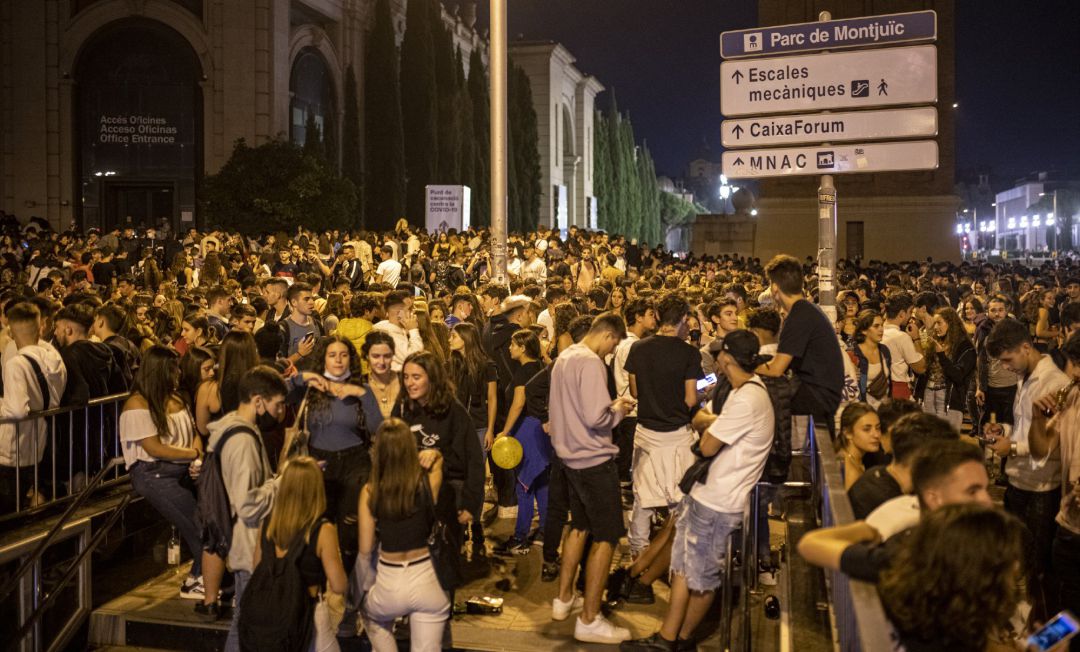 15 personas han sido detenidas durante un botellón en Barcelona / Cadena SER