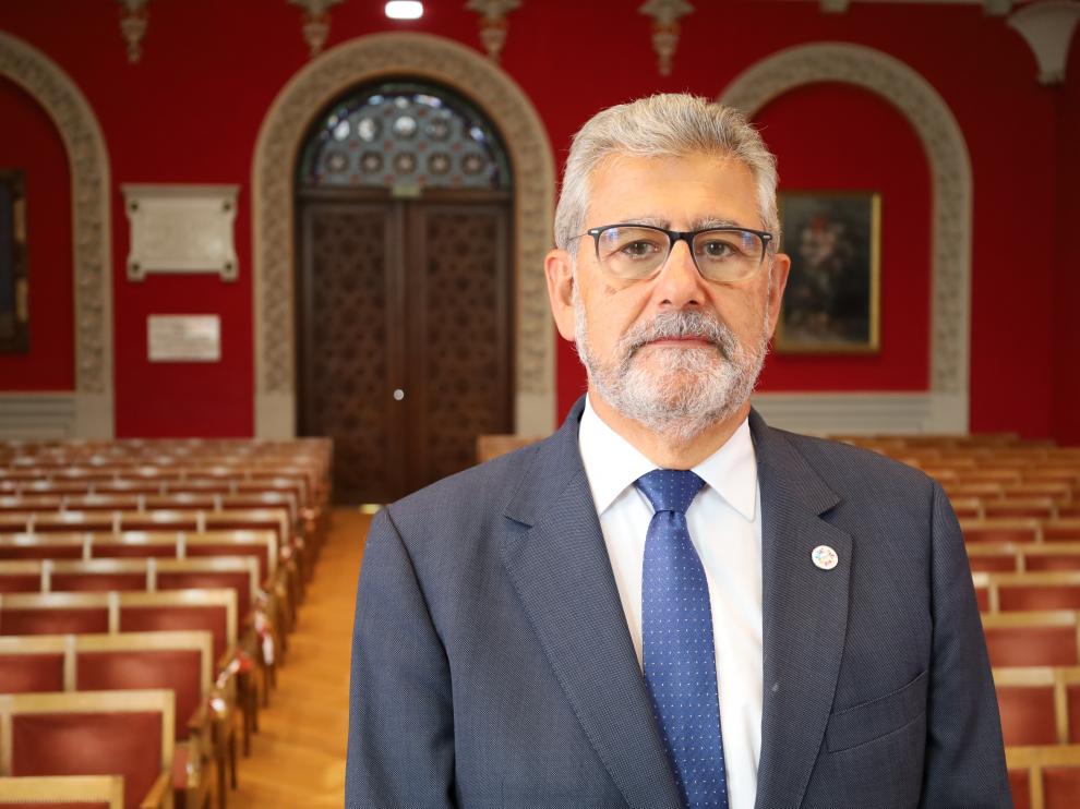 Los rectores deberían luchar por acercar el modelo europeo a las universidades españolas / Heraldo de Aragón 