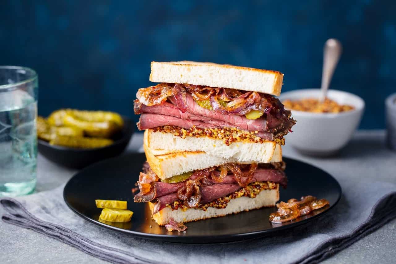 Sabes lo que es el pastrami? Descúbrelo