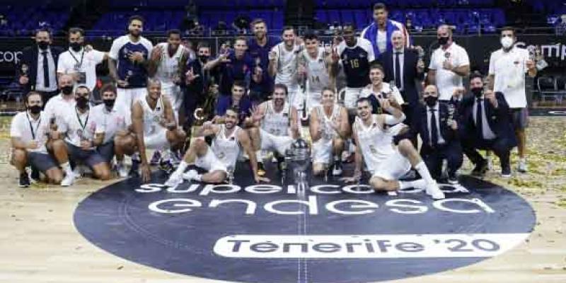 Real Madrid / Tiempo Extra de Basket El Real Madrid levanta la séptima Supercopa en Tenerife