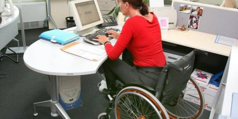 Se demandan cambios legislativos para mejorar la inserción laboral de personas con discapacidad intelectual.