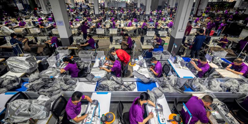 La desaceleración de las exportaciones chinas en abril, más pronunciada que lo previsto por los analistas para estas mismas fechas del año. La desaceleración de las exportaciones chinas en abril,