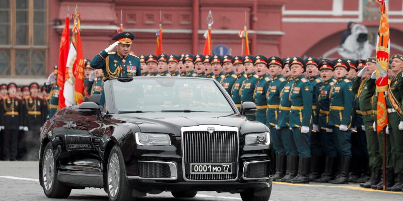 Putin preside desfile militar en aniversario victoria sobre la Alemania nazi