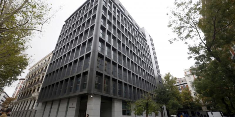 El juez deja en libertad bajo fianza a los detenidos por el caso Villarejo.
En libertado los cinco detenidos.