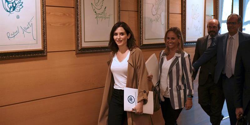 PP y Cs necesitan a Vox para su gobierno, pero Ciudadanos se niega en rotundo.
Pactos de Gobierno