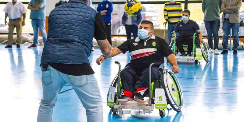 ABall / Enrique González El A-Ball ha llegado a Santillana del Mar de la mano de Educapazygol