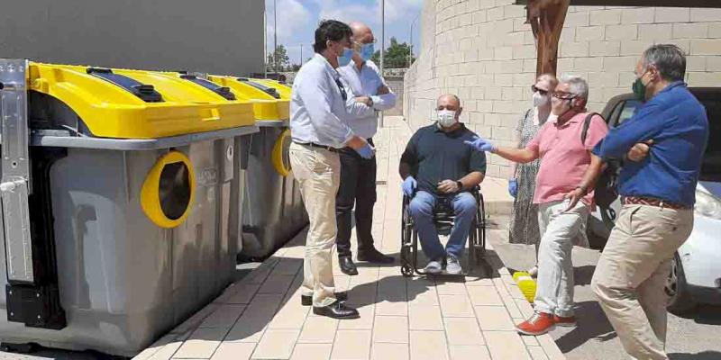 El Ayuntamiento de Alicante ha instalado contenedores accesibles por la ciudad 