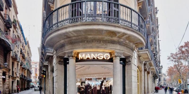 Mango opta por la sostenibilidad / El Independiente Tienda de Mango en Barcelona