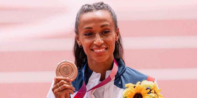 Ana Peleteiro quiere empujar a las niñas a practicar atletismo